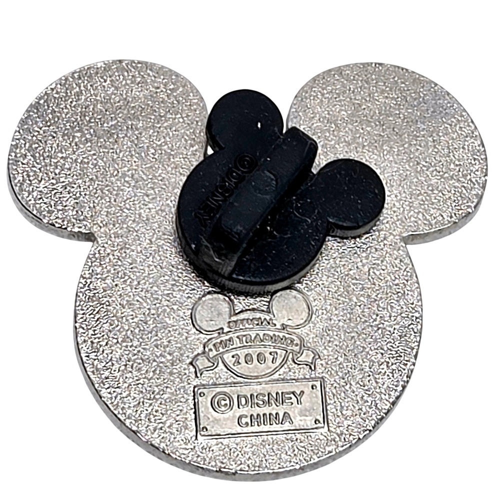 Disney Mickey Mouse Yin Yang Pin 2007 Official Trading Enamel Icon Black White‎ - Picture 2 of 6